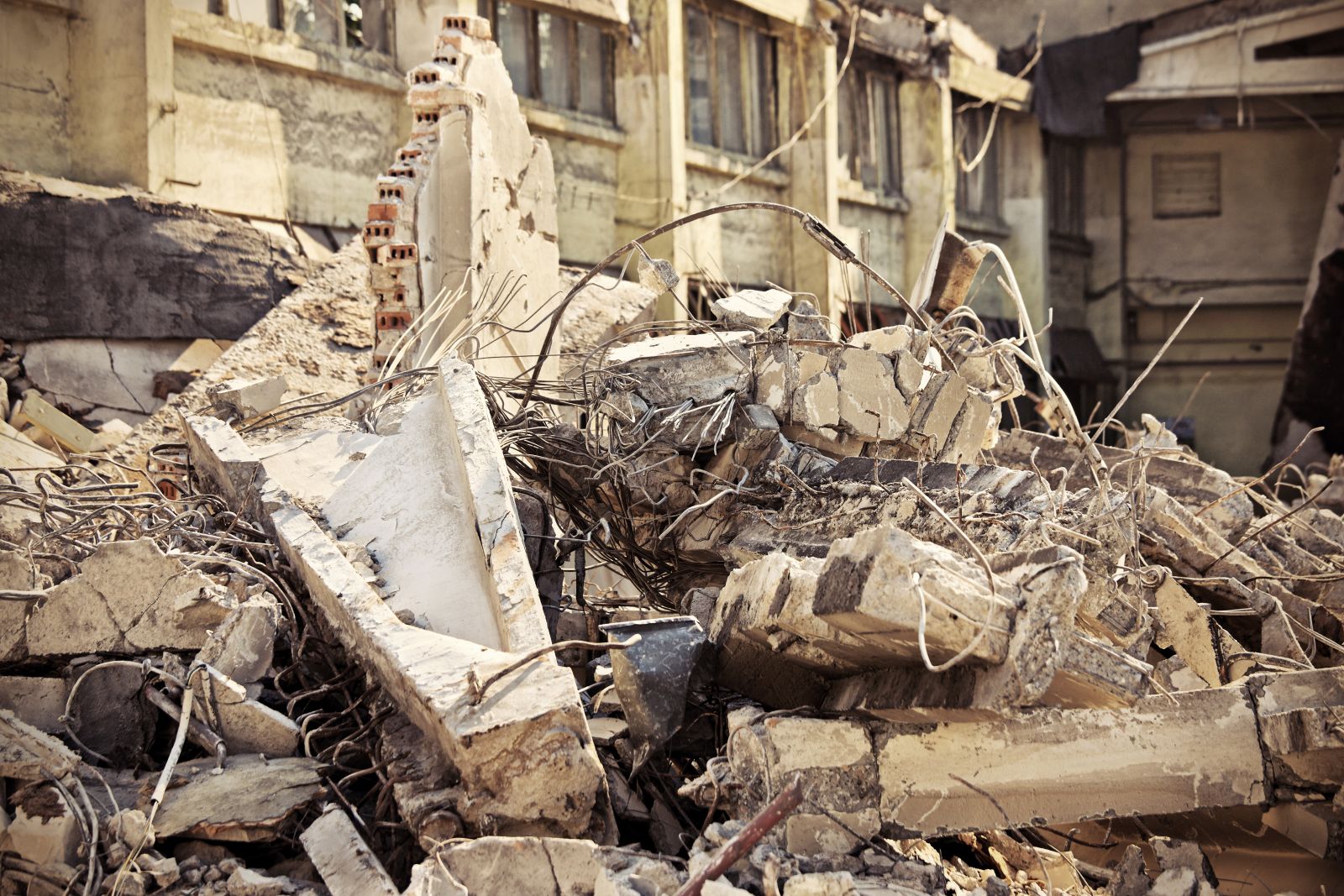 Amiante avant travaux / démolition : un repérage destructif indispensable